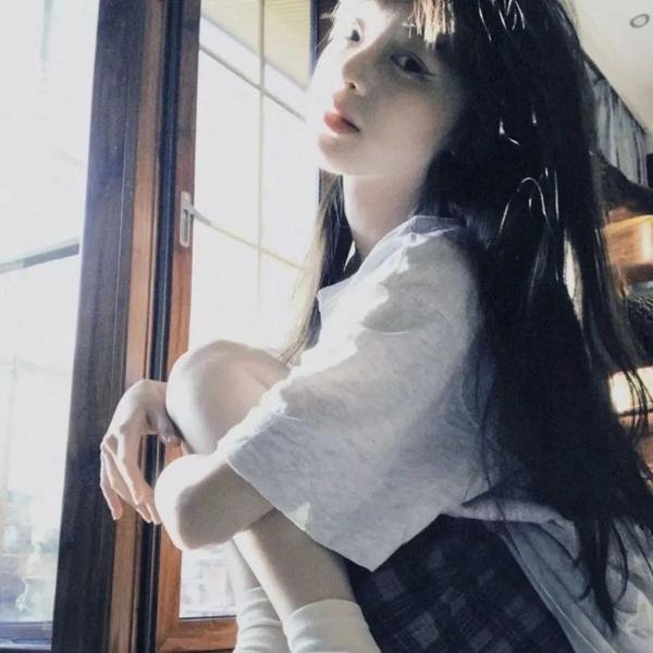 三个女人的秘密 海报